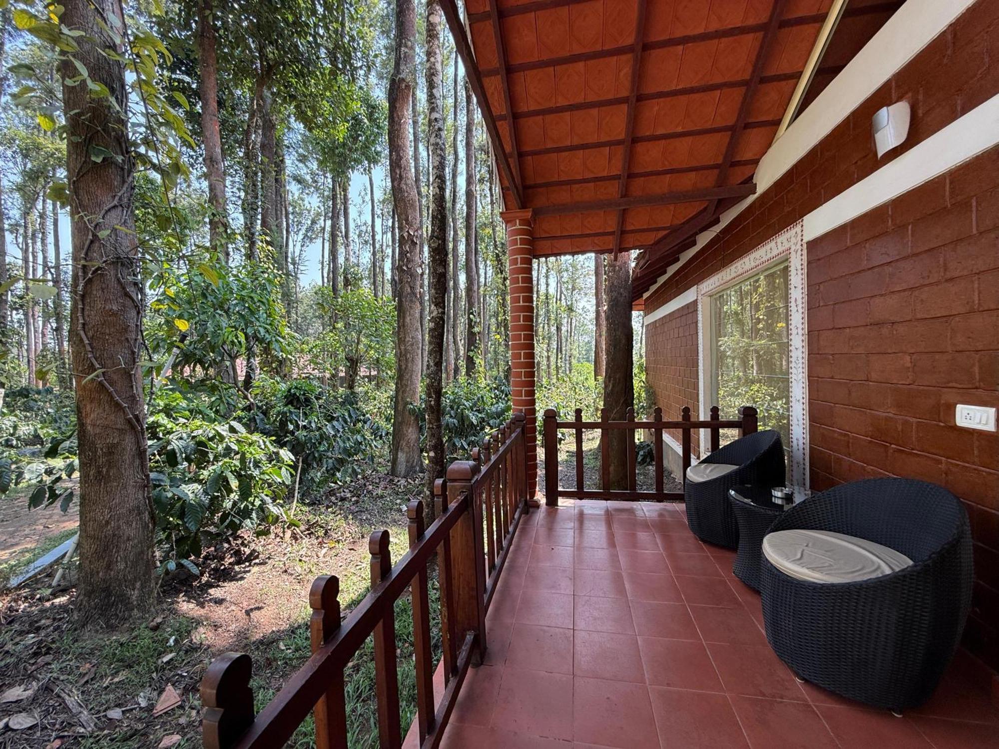 Coffee Grove Resort Чикмагалур Экстерьер фото